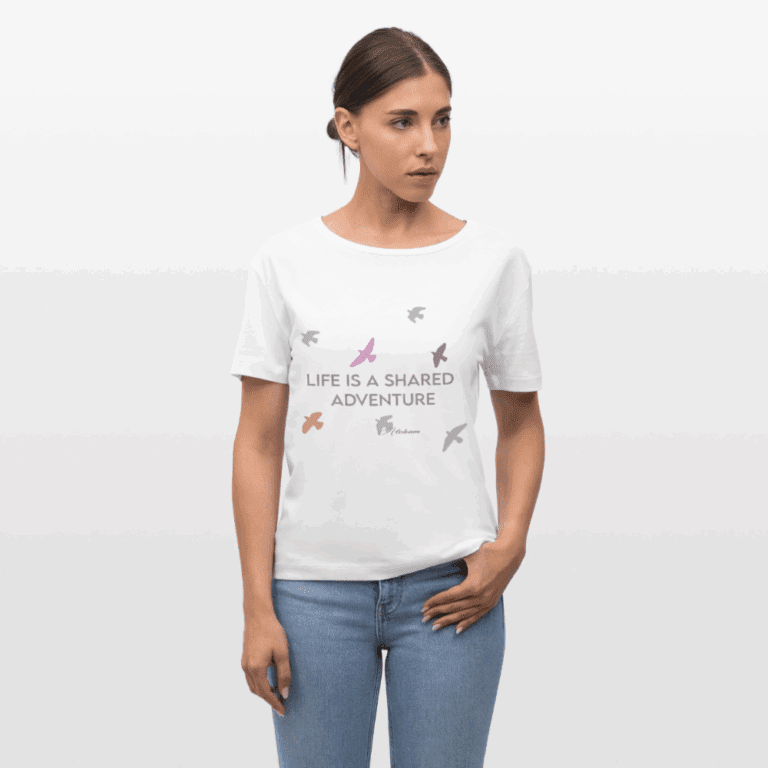Alobam Women’s Lightweight T-Shirt with round neckline, set-in sleeves, and light organic cotton fabric.